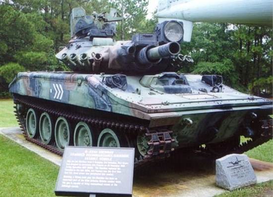 Фото 4 Легкий танк М551 Шеридан 