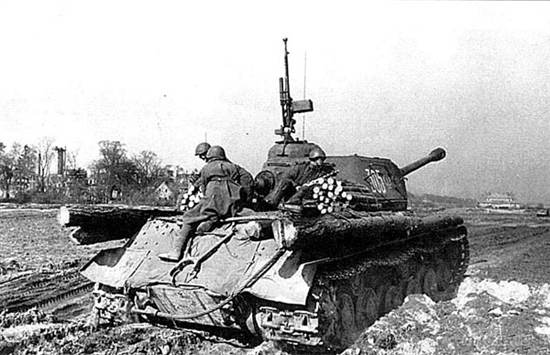 ИС-2 март 1945. Германия