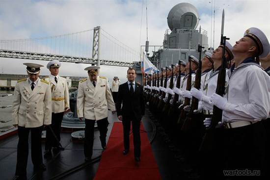 Д. А. Медведев на борту ракетного крейсера 