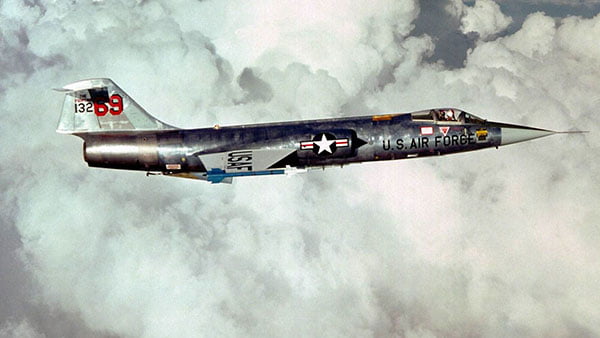 Истребитель F-104